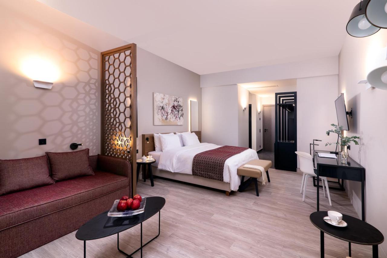 S Hotel Boutique Tesalonika Bagian luar foto Deluxe Room