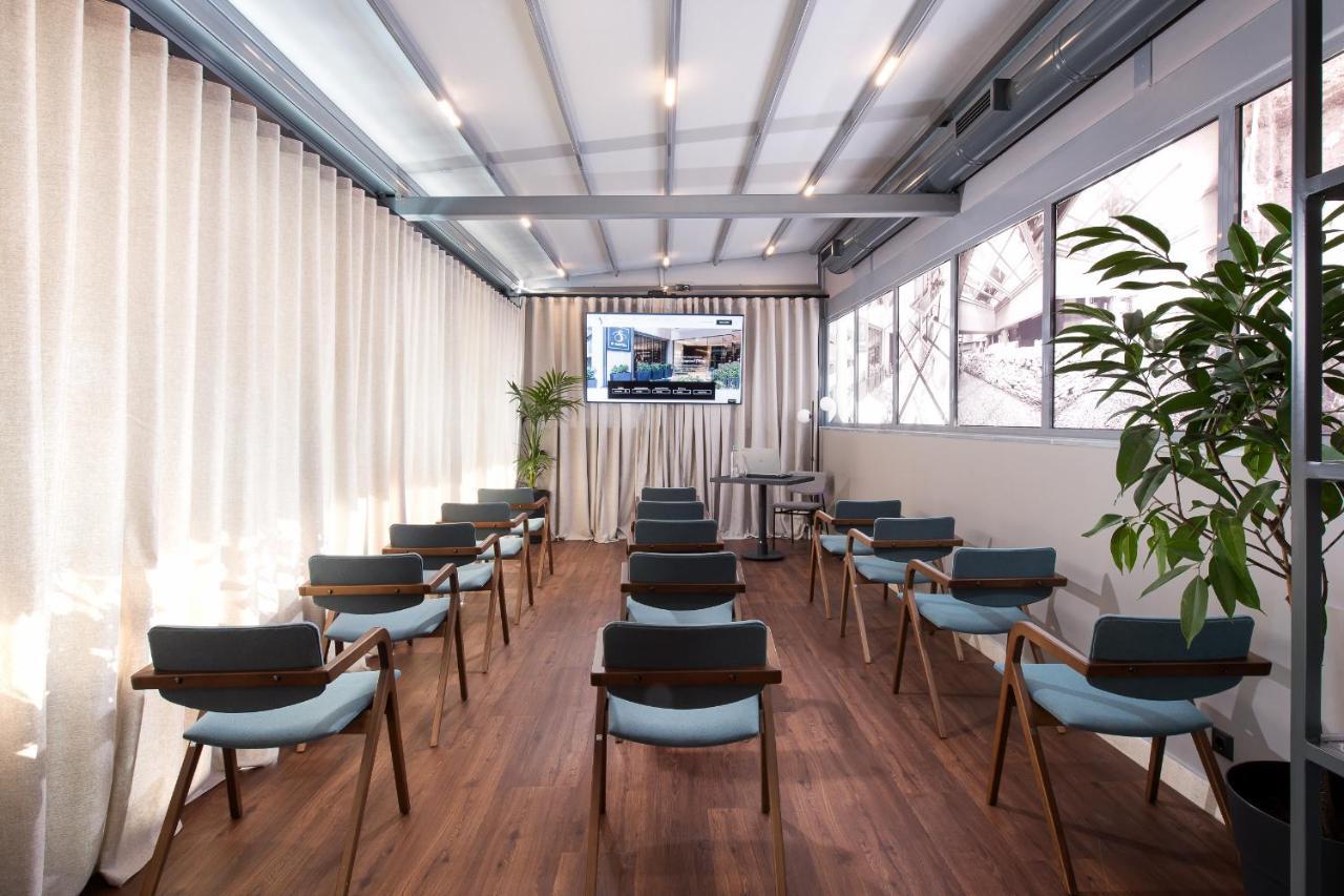 S Hotel Boutique Tesalonika Bagian luar foto The 3rd floor of the library